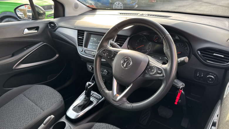 Vauxhall Crossland 1.2 Turbo [130] Design 5dr Auto Petrol Hatchback